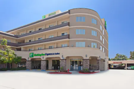 Holiday Inn Express & Suites Pasadena - Los Angeles Отели рядом с достопримечательностью «Калифорнийский технологический институт»