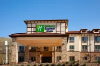 Holiday Inn Express & Suites Frazier Park Hotels in Lebec