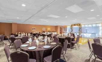 Baymont by Wyndham des Moines Airport