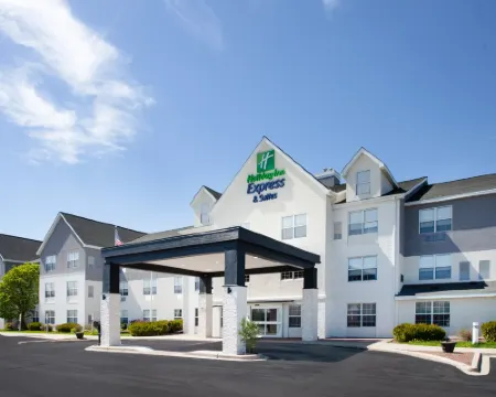 Holiday Inn Express & Suites PORT WASHINGTON by IHG Hotels in Ozaukee County