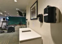Holiday Inn Express & Suites CORONA by IHG - Fitnessstudio