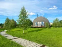 Tsentr Konnogo Otdyiha Karavan Hotels near Yuzhny Borovninskiy Lighthouse