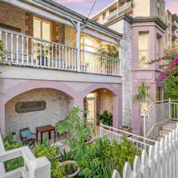 Arundel's Boutique Accommodation Hotel Exterior