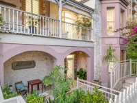 Arundel's Boutique Accommodation Hotels near City of Fremantle Town Hall