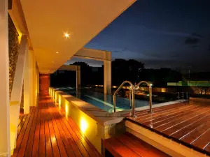 AcquaSanta Lofts Hotel