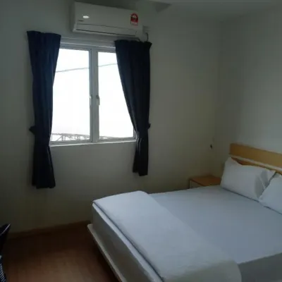 Ocean View Hotel Hotels near Chalet D'Punggai