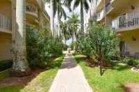 Palm Bay Club by Beachside Management - Beach
