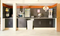 Super 8 by Wyndham Red Wing - breakfast