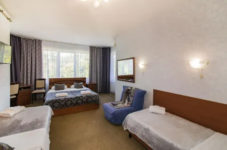 Grand Crystal Group (Гранд Кристалл Груп) Отели в г. Хостинский