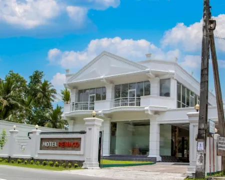Hotel Remaco Hotels in Gampaha