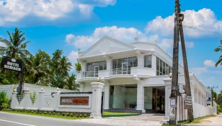 Hotel Remaco Отели в г. Gampaha