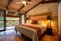 Latica Lodge Hotels in Junquillal