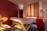 โรงแรมซอวราโน แอนด์ รี อควา สปา - ที่มีสปา
