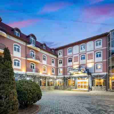 Mercure Sibiu Airport Hotel Exterior