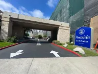 Portside Inn & Suites - Pysäköinti