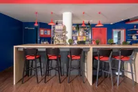 Ibis Strasbourg Aéroport le Zénith - Bares