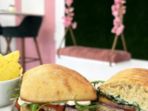 H11 Dowtown Apartments Hotels in Targu Mures