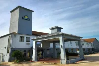 Studio 6 Suites Pasadena, TX فنادق في Pasadena