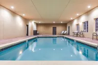La Quinta Inn & Suites by Wyndham Weatherford OK - Swimmingpools