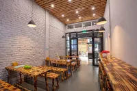 Global Hanoi Backpackers