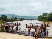 Devi Kampot Resort - Strand