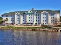 Holiday Inn Express MYRTLE BEACH-BROADWAY@THE BCH by IHG Hotels near Encounters UFO Experience