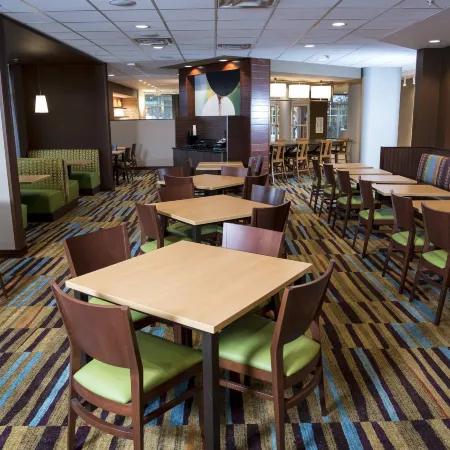 Fairfield Inn & Suites Cincinnati Uptown/University Area