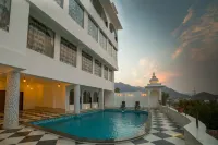 Regenta Central Mewargarh, Near Biological Park - ที่มีสระว่ายน้ำ