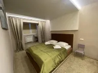 Gogol Mini Hotel Hotels near Brest Central