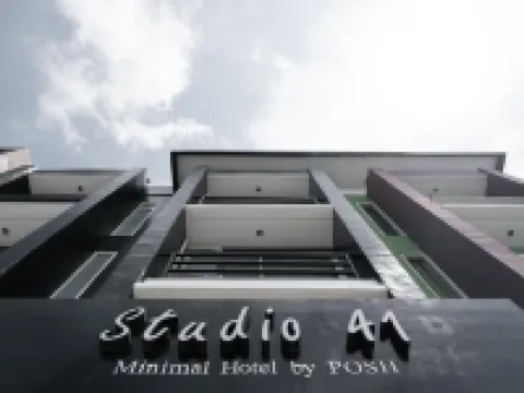 Studio 41 Hotels in Sam Phran