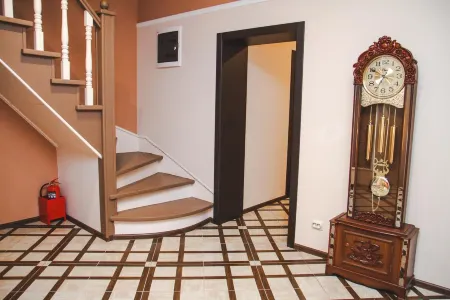 Tyumen Time Hotel (Тюмень Тайм)