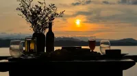 Kawarin Saiyai Cottage and Lake - breakfast