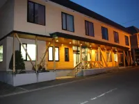 Sanseikan Hotels near Karurusu Onsen