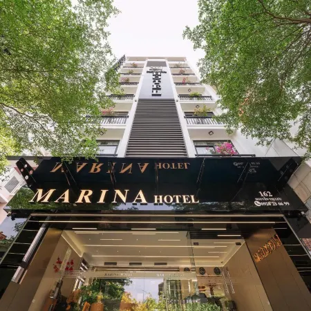 Marina Hotel