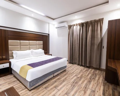 Taleen Serviced Apartment – Al Nakhil Hotels near Owais Mall