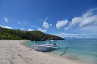 Eagle Point Beach and Dive Resort - de playa