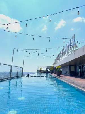 KUMU Warhol Residence at Simpang Lima Semarang - Apartments
