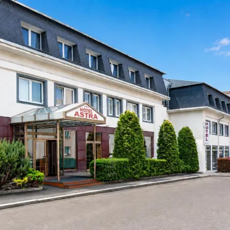Hotel Astra Отели рядом с достопримечательностью «Прага 11»
