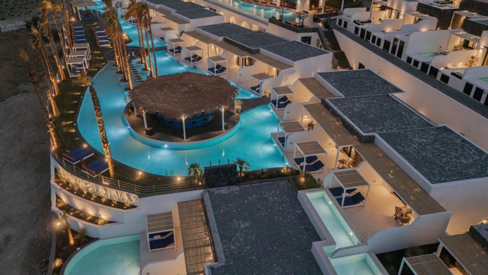 Cresanto Luxury Suites