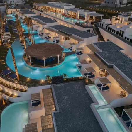 Cresanto Luxury Suites