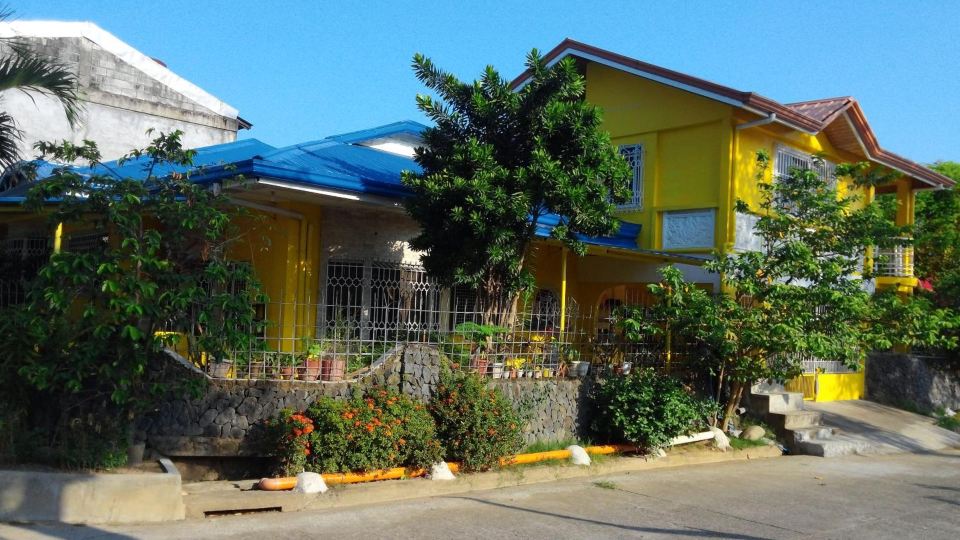 Yellow House Vacation Rental