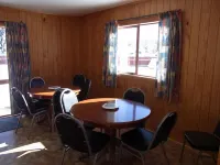 Ossies Motels and Chalets - Mountain view