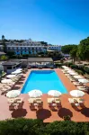 Hotiday Room Collection - Baja Sardinia - Swimmingpools