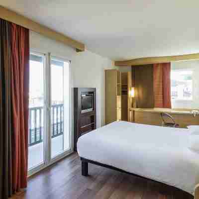 Hôtels Ibis Ciboure - Saint Jean de Luz Rooms