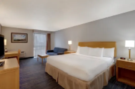 Days Inn by Wyndham Niagara Falls Near the Falls Hotels in Niagara Falls