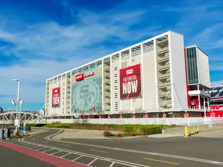 Hyatt Regency Santa Clara Отели рядом с достопримечательностью «Калифорниас Грэйт Америка»