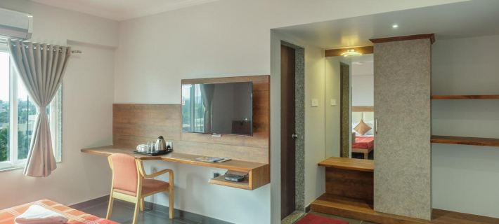 Hotel Opal Hotels in Kolhapur