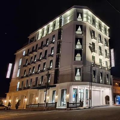 Vista Hotel Temoh 호텔