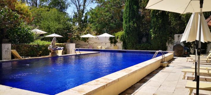 Mas de la Chapelle Hotels in Arles