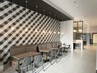 Home2 Suites by Hilton St. Louis Downtown - Frühstück